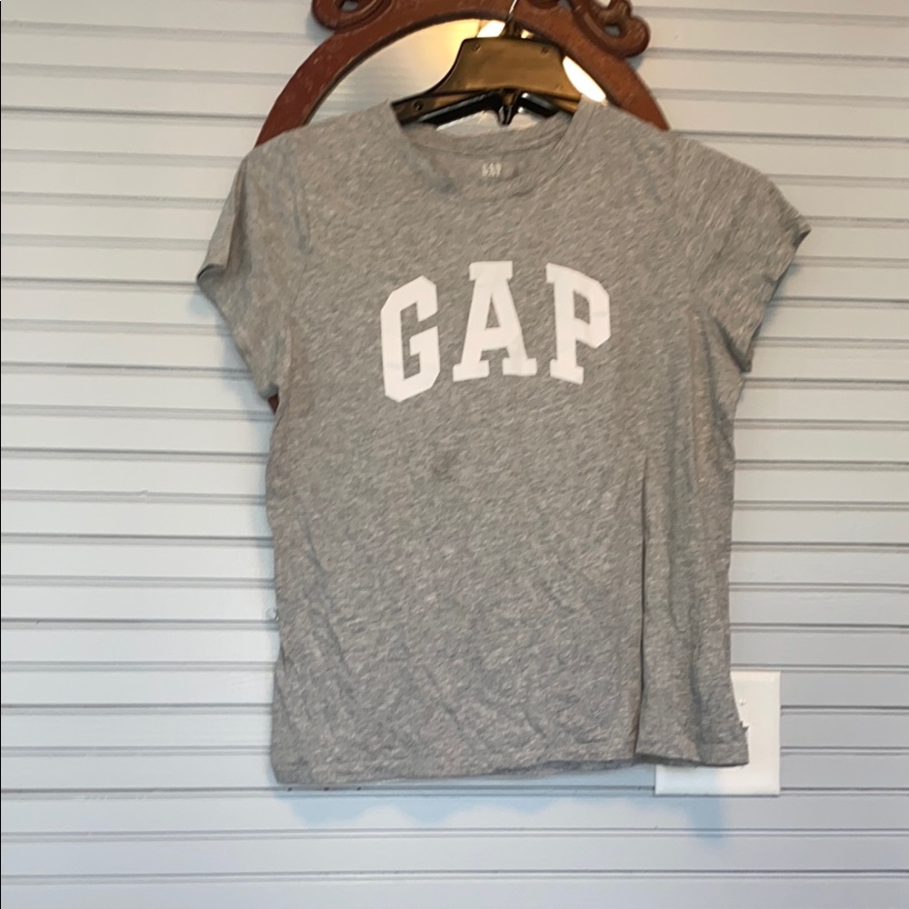 GAP Women’s Heather Gray Logo Tee